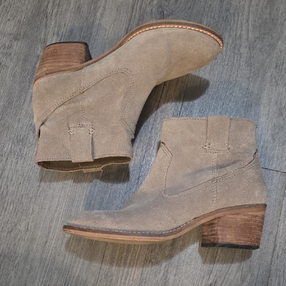Dolce Vita • Tan Suede Ankle Boots - Picture 1 of 12